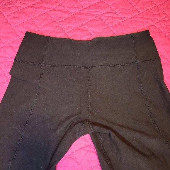 Lululemon Reversible Groove Bootcut Pants – Size 8, Black & Striped Waistband - Picture 6 of 7